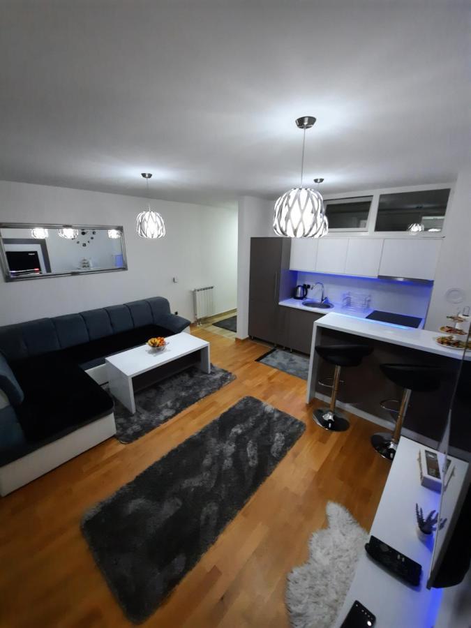 Apartman Bulevar Sarajevo - Free Parking Exterior foto