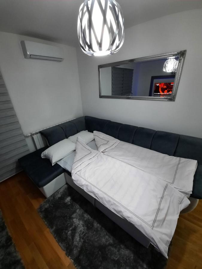 Apartman Bulevar Sarajevo - Free Parking Exterior foto