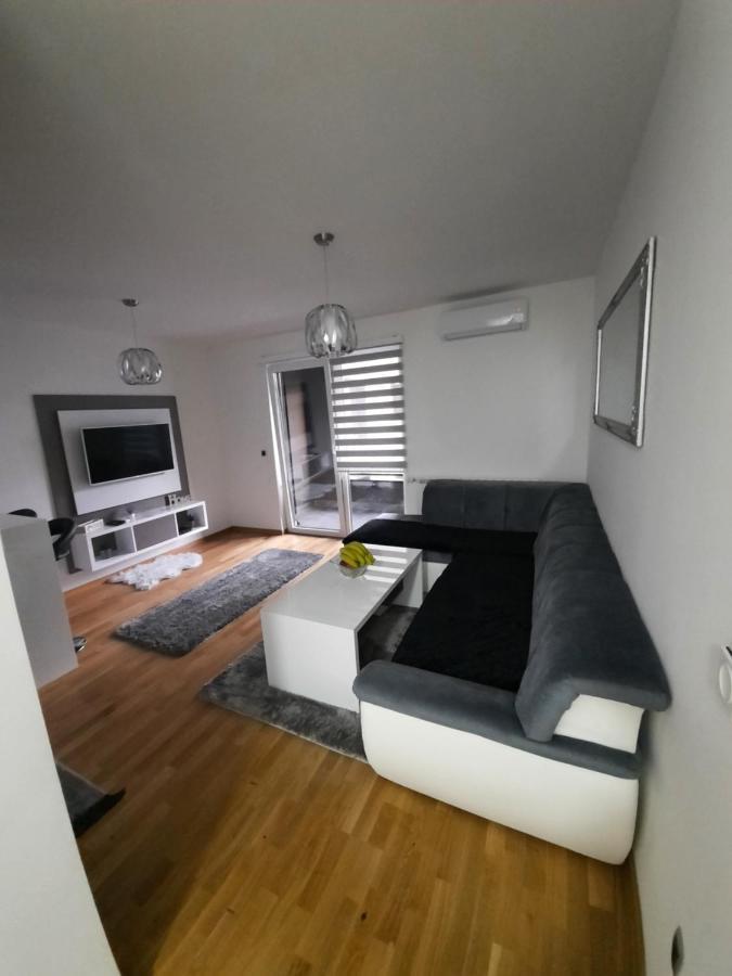 Apartman Bulevar Sarajevo - Free Parking Exterior foto