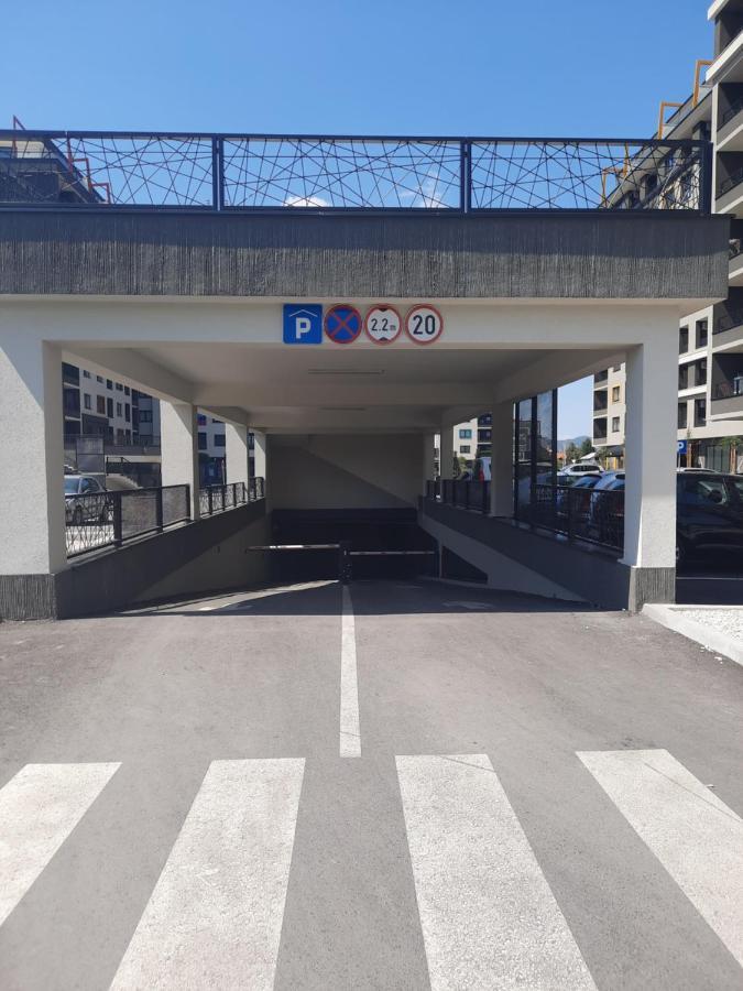 Apartman Bulevar Sarajevo - Free Parking Exterior foto