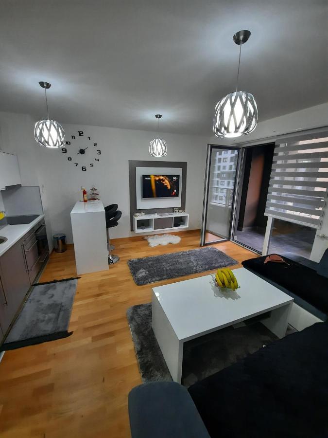 Apartman Bulevar Sarajevo - Free Parking Exterior foto