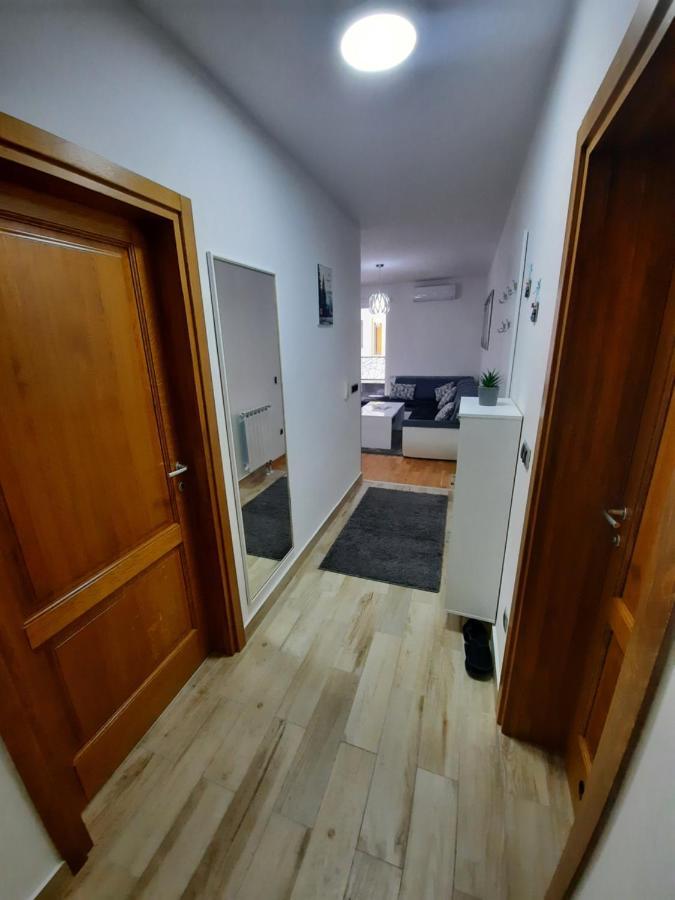 Apartman Bulevar Sarajevo - Free Parking Exterior foto