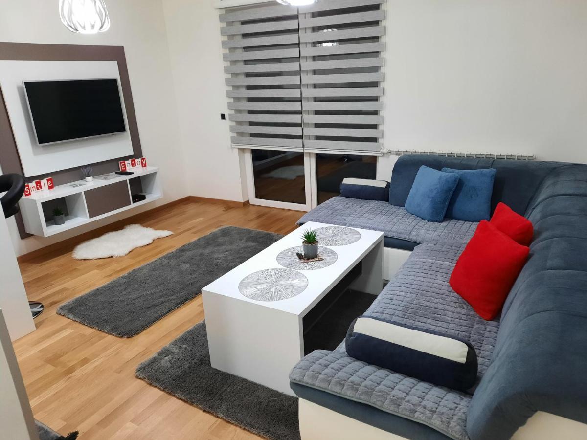 Apartman Bulevar Sarajevo - Free Parking Exterior foto